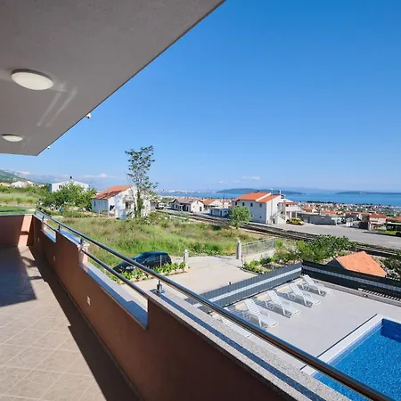Radun Dom wakacyjny Kaštel Stari